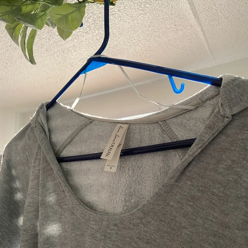 Sweatshirt - Picture 4 of 4